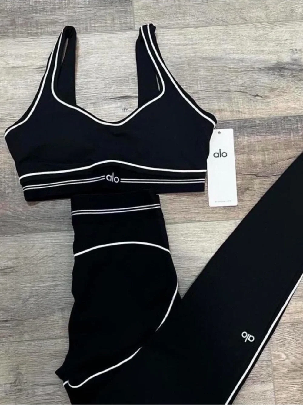 ALO Yoga Black Sports Bra and Legging Set with White Contrast Trim